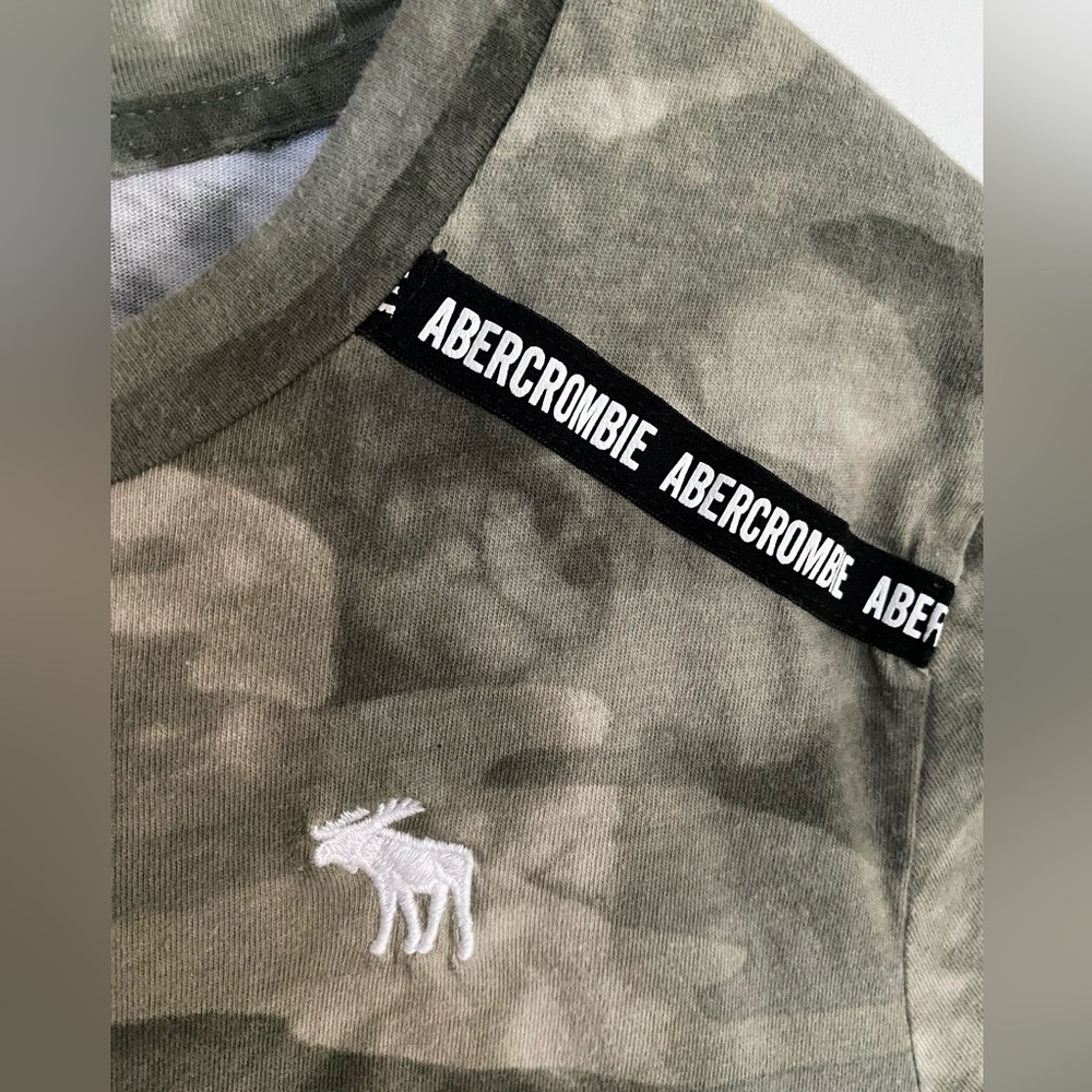 Abercrombie Kids short sleeve shirt